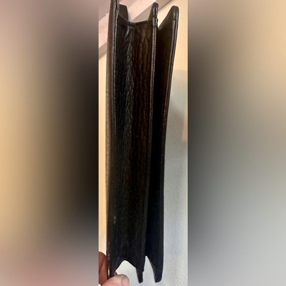 Burberrys black wristlet, clutch. Leather. Amazing vintage piece. Note pics. - Picture 15 of 16